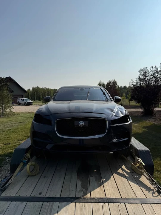 2019 Jaguar F-Pace - Image 3 of 8