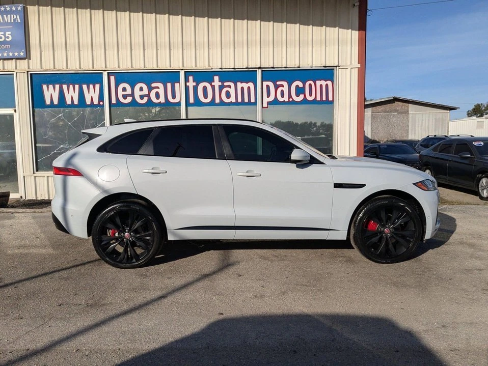2019 Jaguar F-Pace - Image 17 of 20