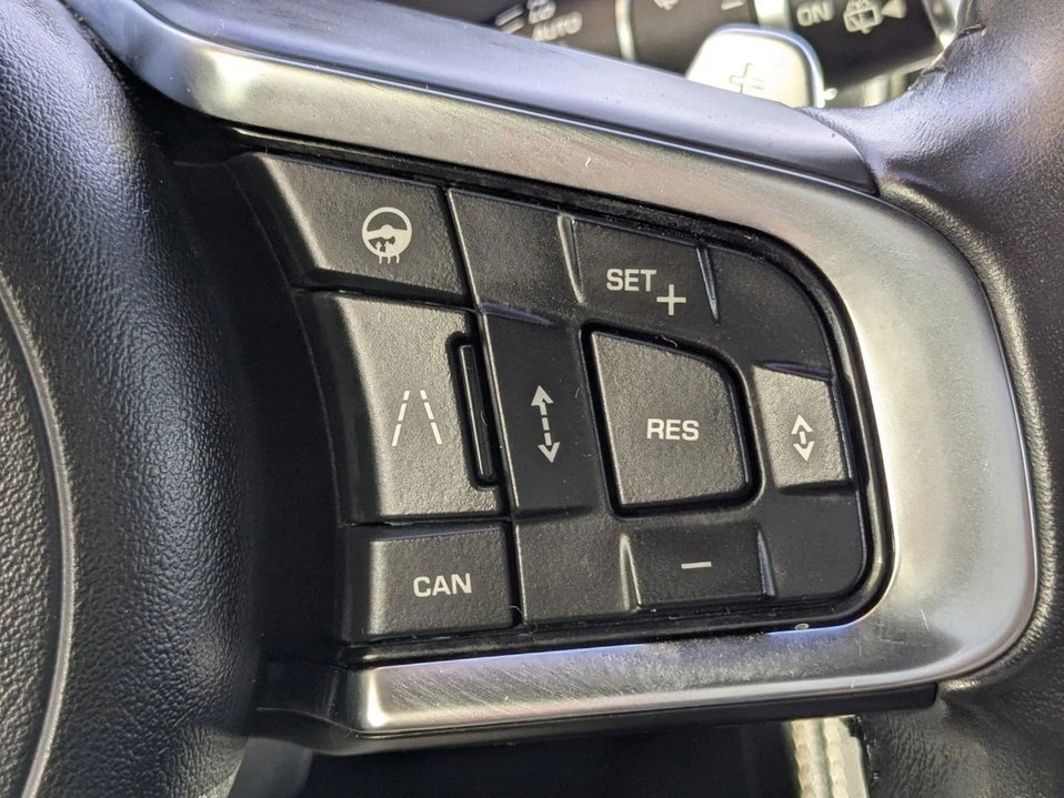 2019 Jaguar F-Pace - Image 14 of 20