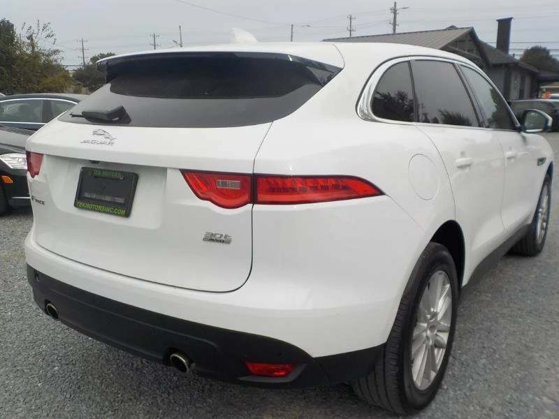 2019 Jaguar F-Pace - Image 5 of 20