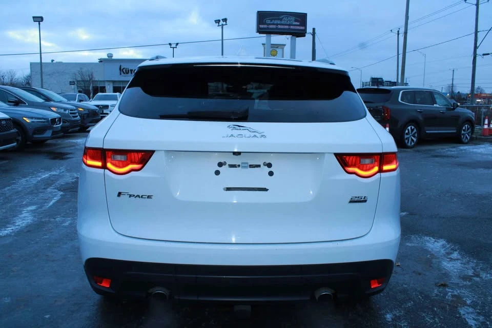 2019 Jaguar F-Pace - Image 2 of 15