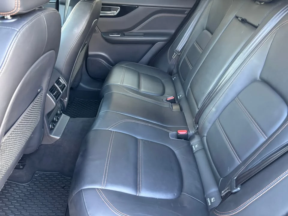 2019 Jaguar F-Pace - Image 17 of 20