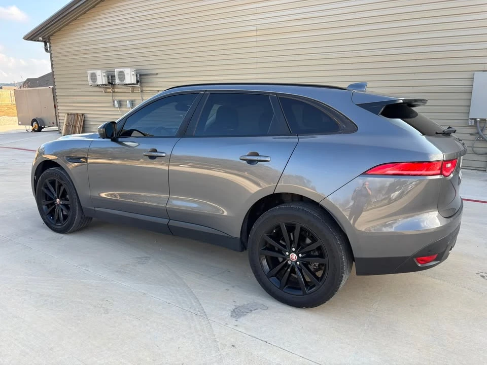 2019 Jaguar F-Pace - Image 14 of 20