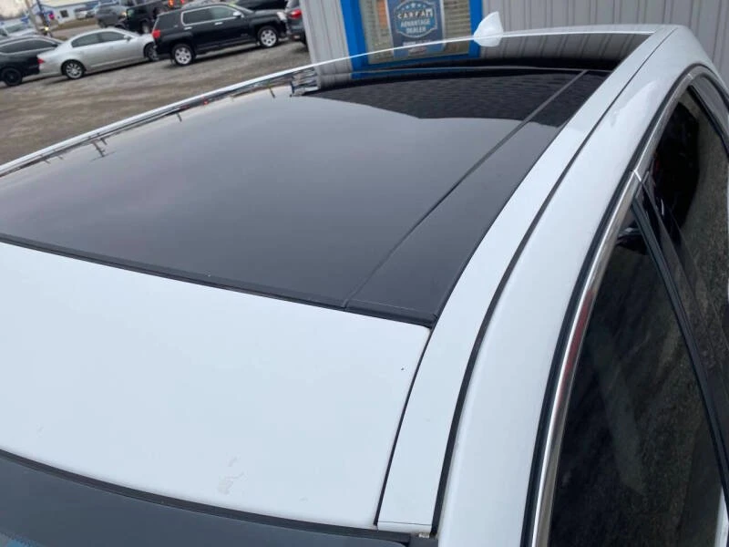 2019 Jaguar F-Pace - Image 7 of 15