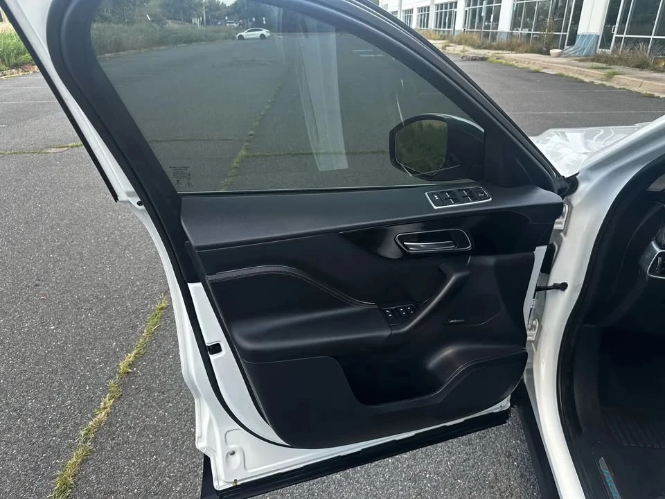 2019 Jaguar F-Pace - Image 16 of 16