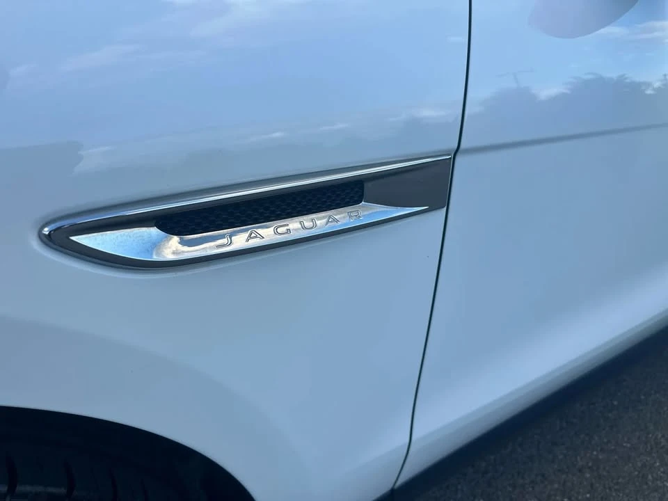 2019 Jaguar F-Pace - Image 7 of 16