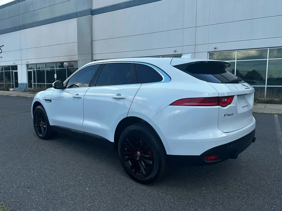 2019 Jaguar F-Pace - Image 6 of 16
