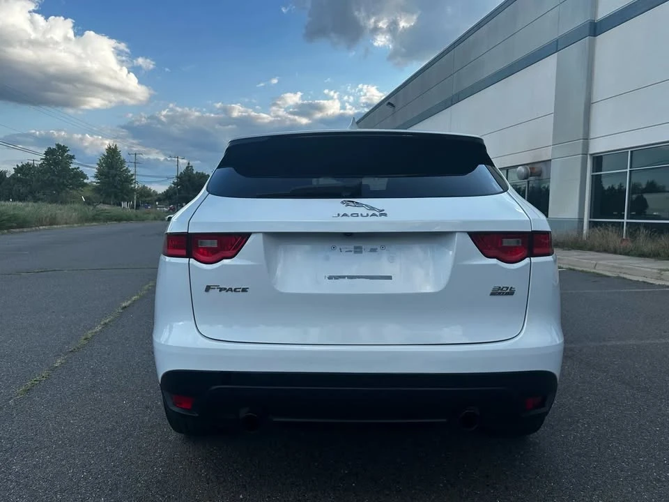 2019 Jaguar F-Pace - Image 5 of 16