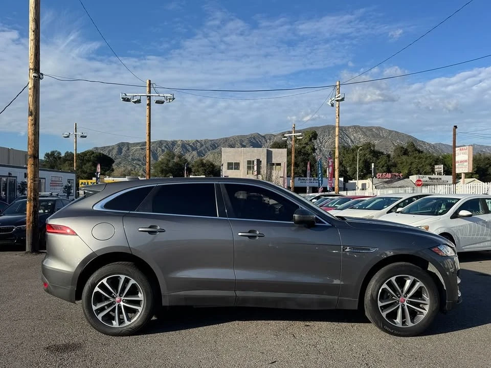 2019 Jaguar F-Pace - Image 5 of 20