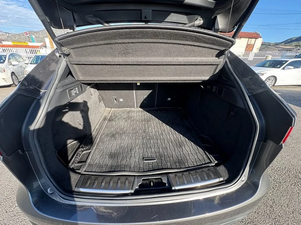 2019 Jaguar F-Pace - Image 10 of 20