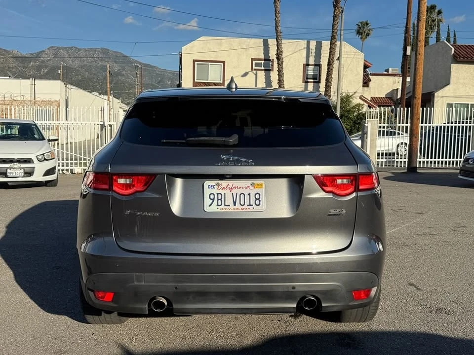 2019 Jaguar F-Pace - Image 8 of 20