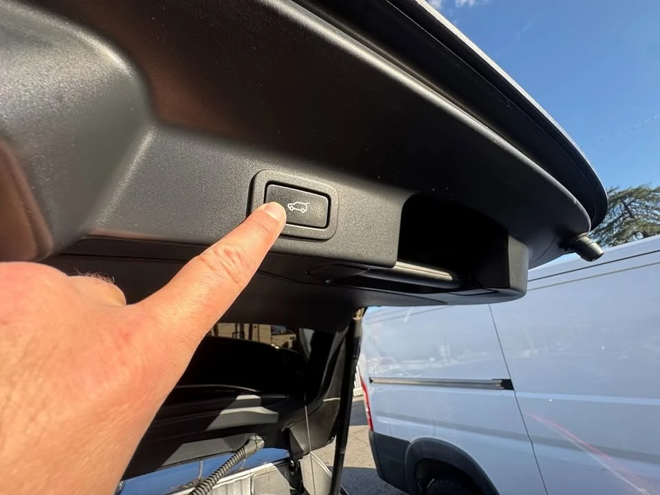 2019 Jaguar F-Pace - Image 12 of 20