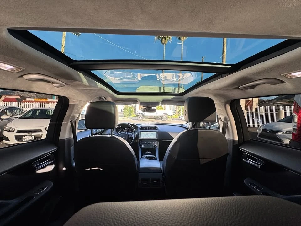 2019 Jaguar F-Pace - Image 11 of 20