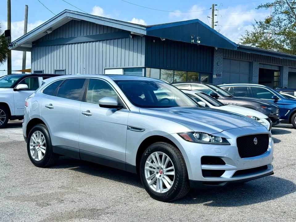 2019 Jaguar F-Pace - Image 4 of 20