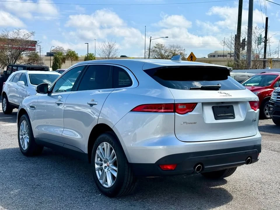 2019 Jaguar F-Pace - Image 8 of 20