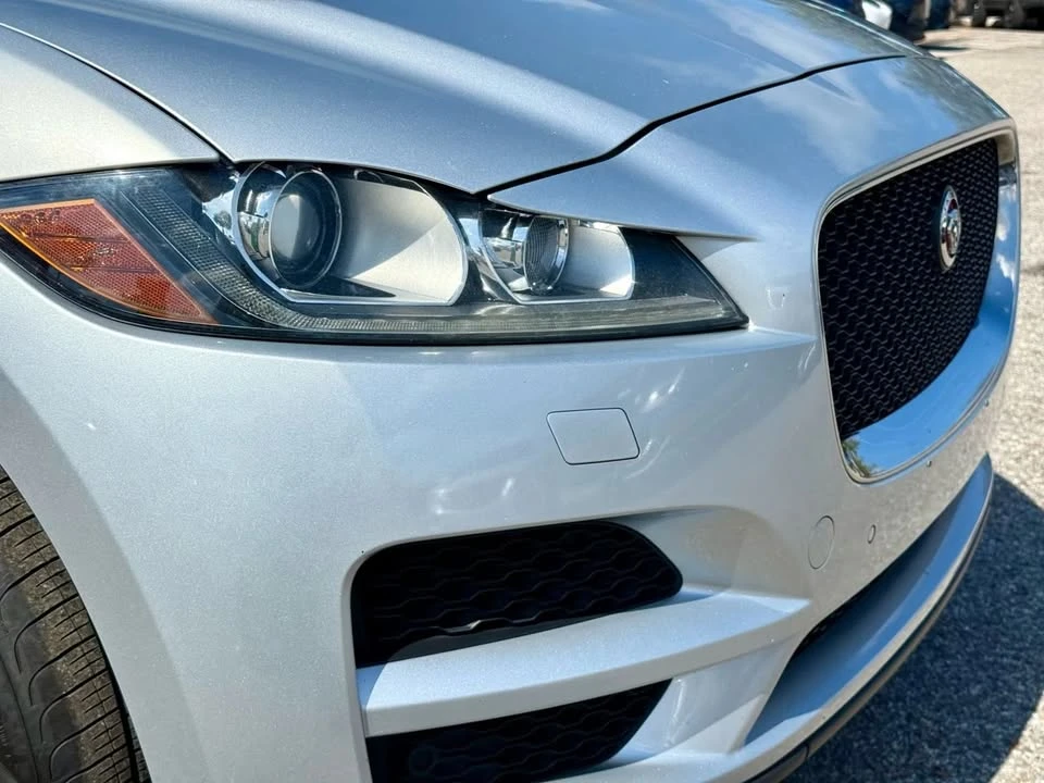 2019 Jaguar F-Pace - Image 10 of 20