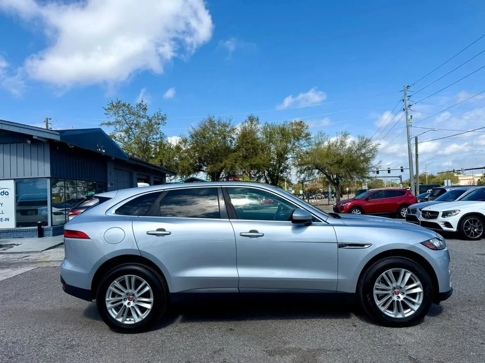 2019 Jaguar F-Pace - Image 5 of 20