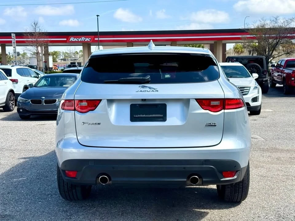 2019 Jaguar F-Pace - Image 7 of 20
