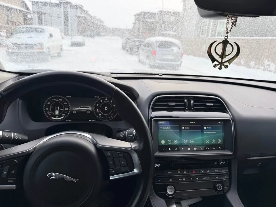2019 Jaguar F-Pace - Image 8 of 8