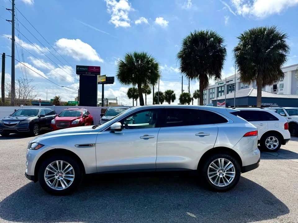 2019 Jaguar F-Pace - Image 9 of 20