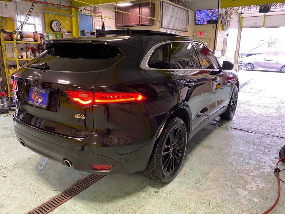 2019 Jaguar F-Pace - Image 7 of 18