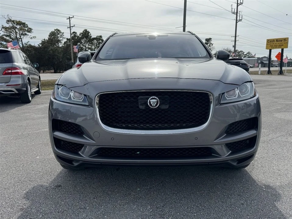2019 Jaguar F-Pace - Image 8 of 18