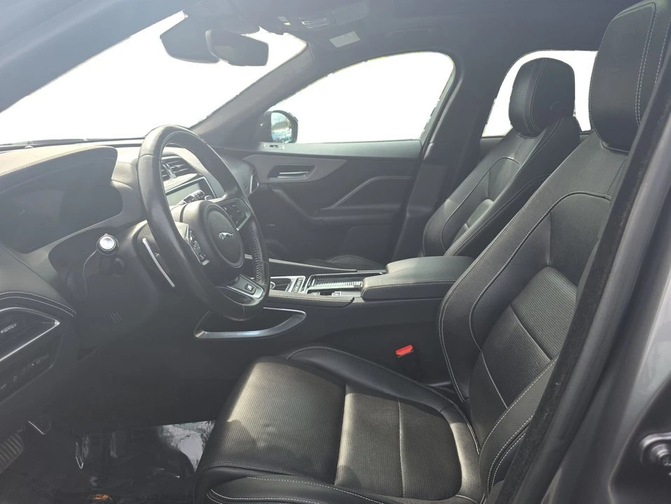 2019 Jaguar F-Pace - Image 9 of 20