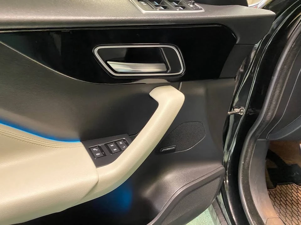 2019 Jaguar F-Pace - Image 17 of 18