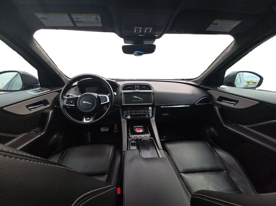 2019 Jaguar F-Pace - Image 14 of 20