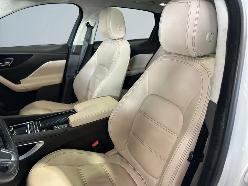 2019 Jaguar F-Pace - Image 13 of 15