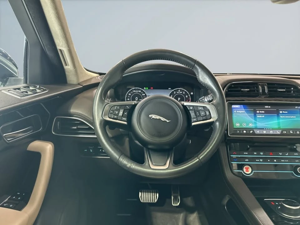 2019 Jaguar F-Pace - Image 15 of 15