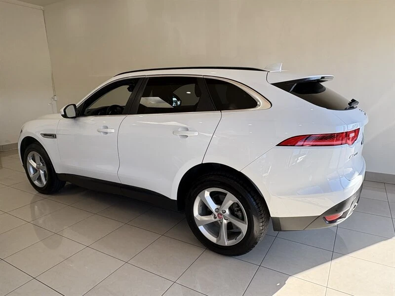 2019 Jaguar F-Pace - Image 3 of 20