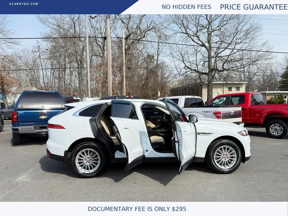 2019 Jaguar F-Pace - Image 11 of 20