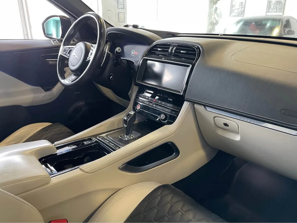 2019 Jaguar F-Pace - Image 20 of 20