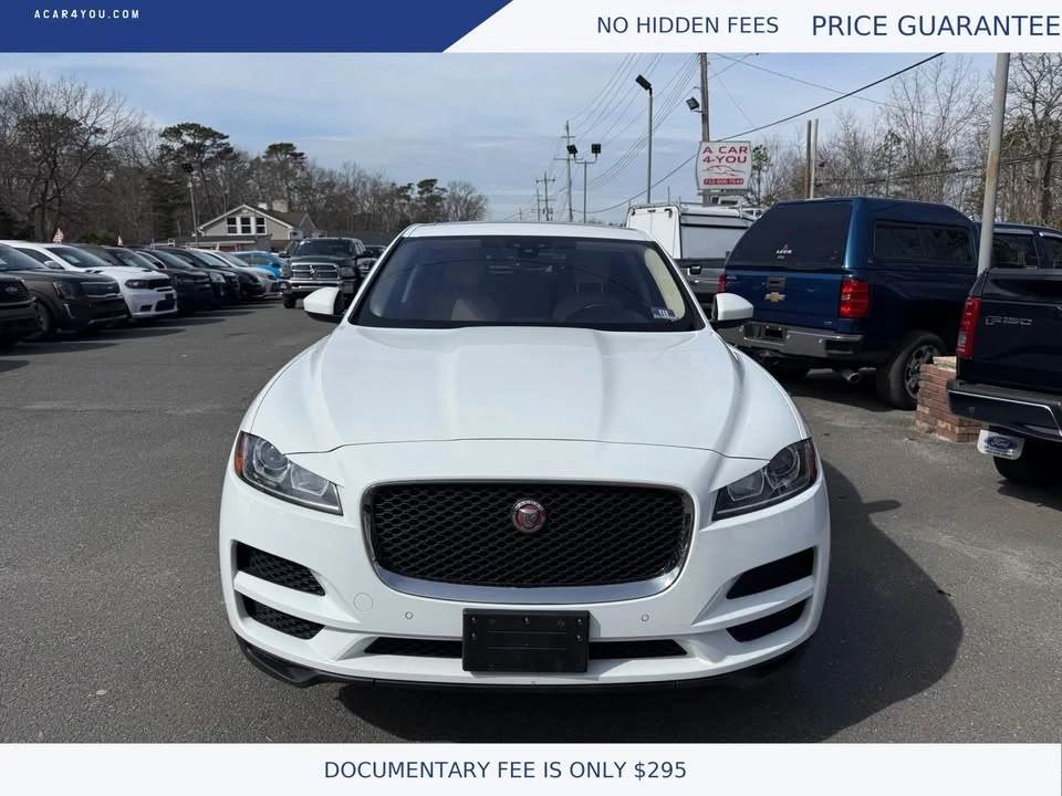2019 Jaguar F-Pace - Image 9 of 20