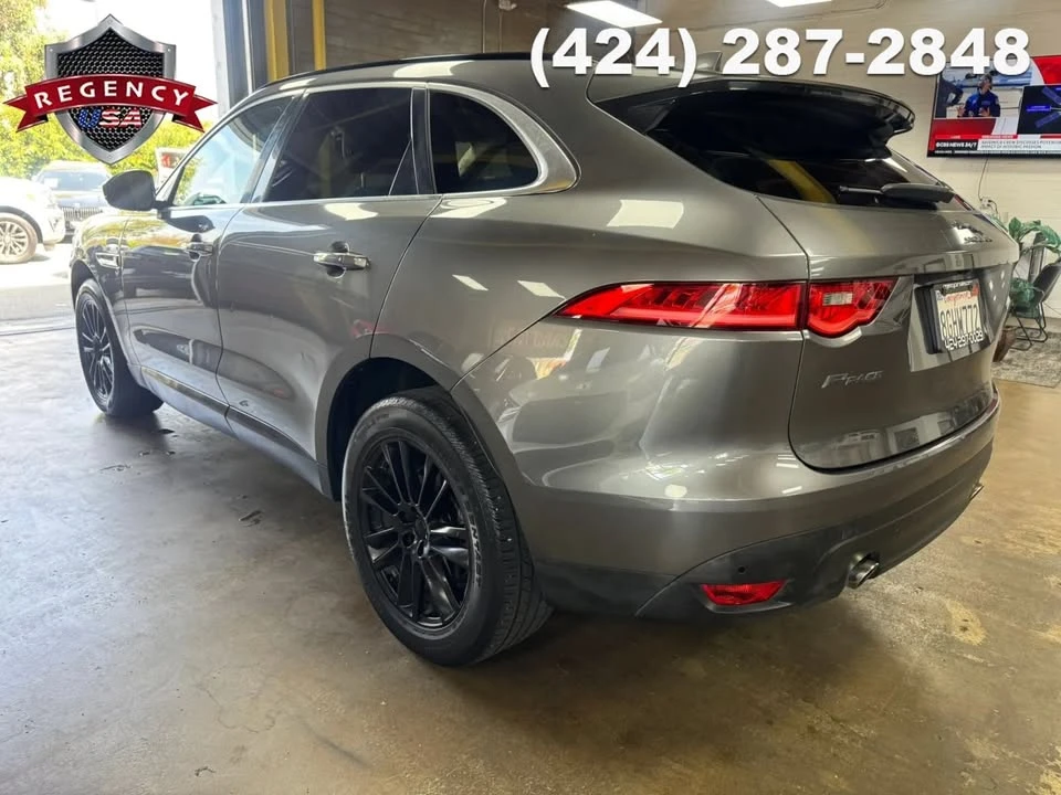 2019 Jaguar F-Pace - Image 8 of 20