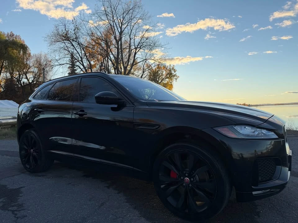 2019 Jaguar F-Pace - Image 7 of 18