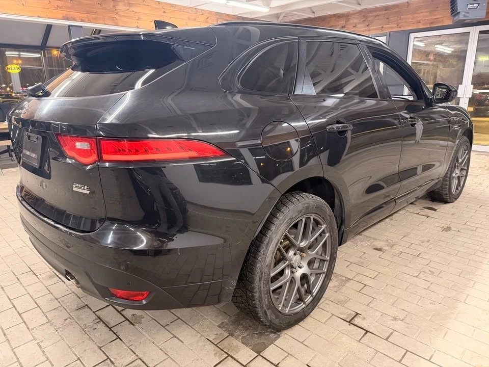 2019 Jaguar F-Pace - Image 4 of 20