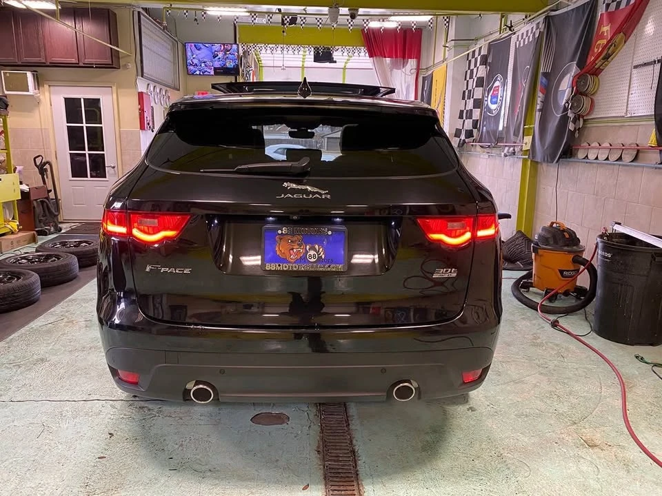 2019 Jaguar F-Pace - Image 7 of 20