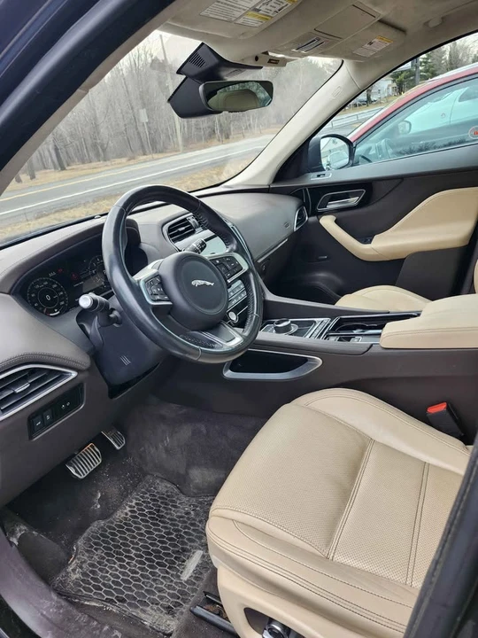 2019 Jaguar F-Pace - Image 5 of 13