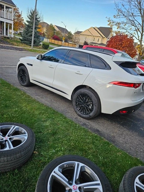 2019 Jaguar F-Pace - Image 2 of 8