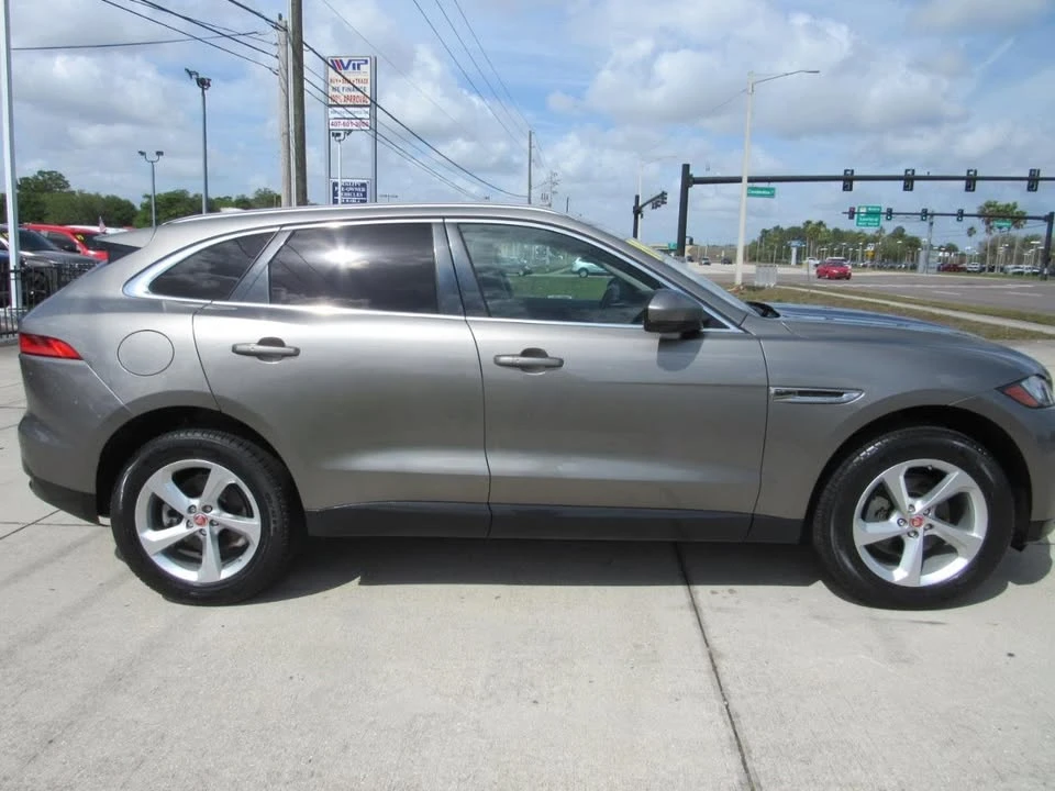 2019 Jaguar F-Pace - Image 8 of 19
