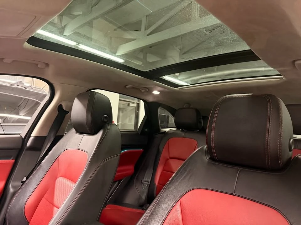 2019 Jaguar F-Pace - Image 17 of 20