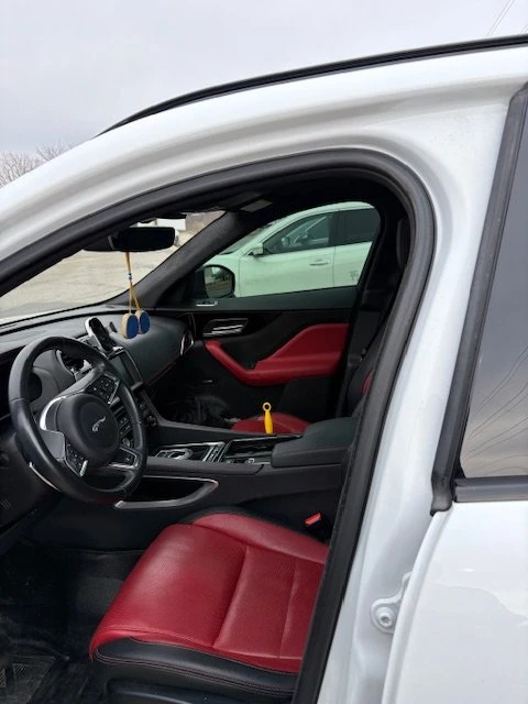 2019 Jaguar F-Pace - Image 8 of 8