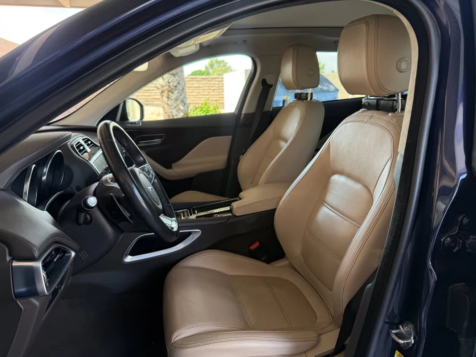 2019 Jaguar F-Pace - Image 13 of 20