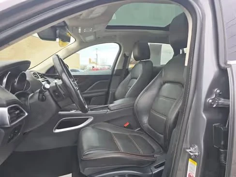 2019 Jaguar F-Pace - Image 8 of 14