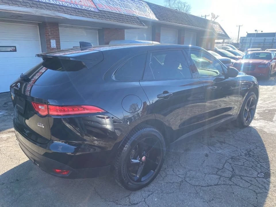 2019 Jaguar F-Pace - Image 12 of 19