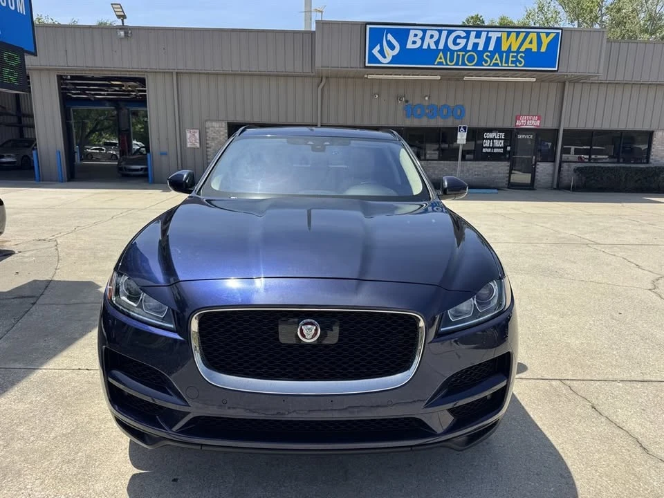 2019 Jaguar F-Pace - Image 5 of 14