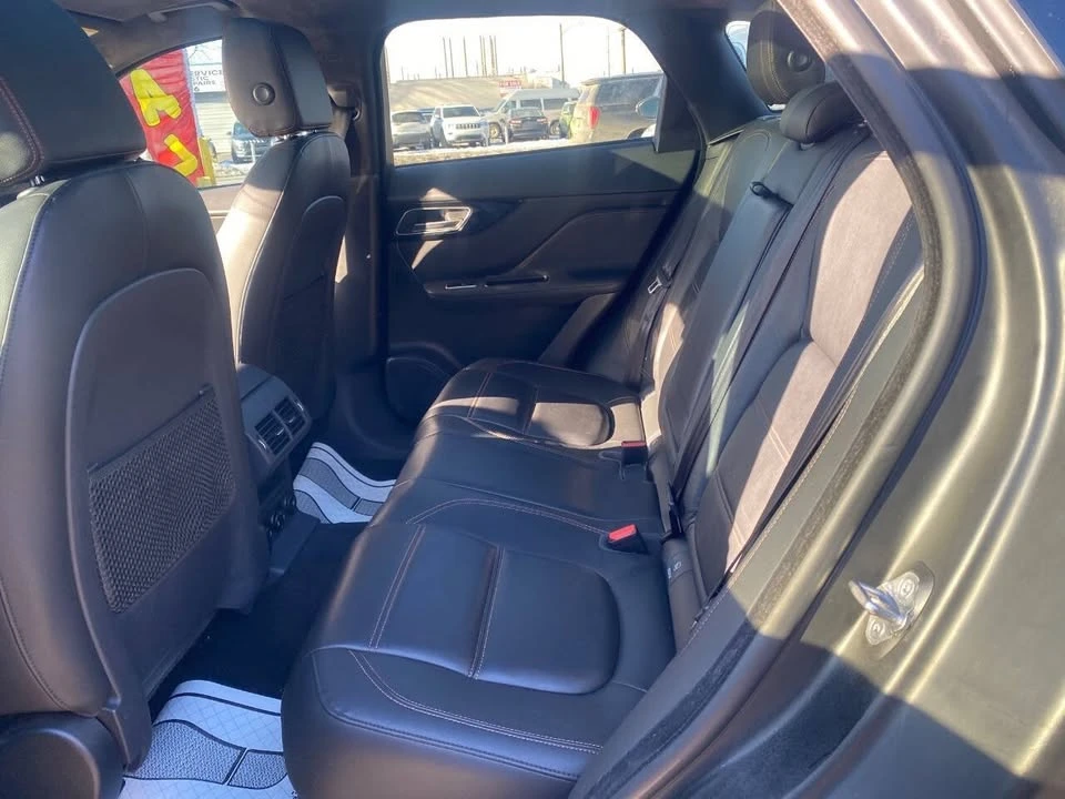 2019 Jaguar F-Pace - Image 16 of 19