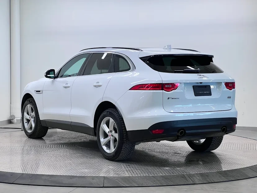 2019 Jaguar F-Pace - Image 3 of 6
